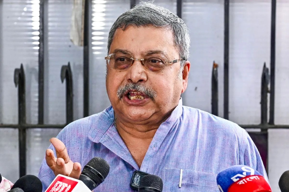 TMC Symbol Row, Kalyan Banerjee