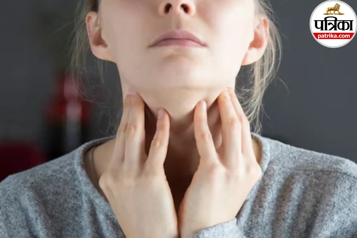 laryngeal cancer symptoms,voice box cancer early signs,persistent hoarseness,