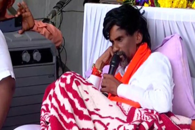 मनोज जारंगे की फोटो