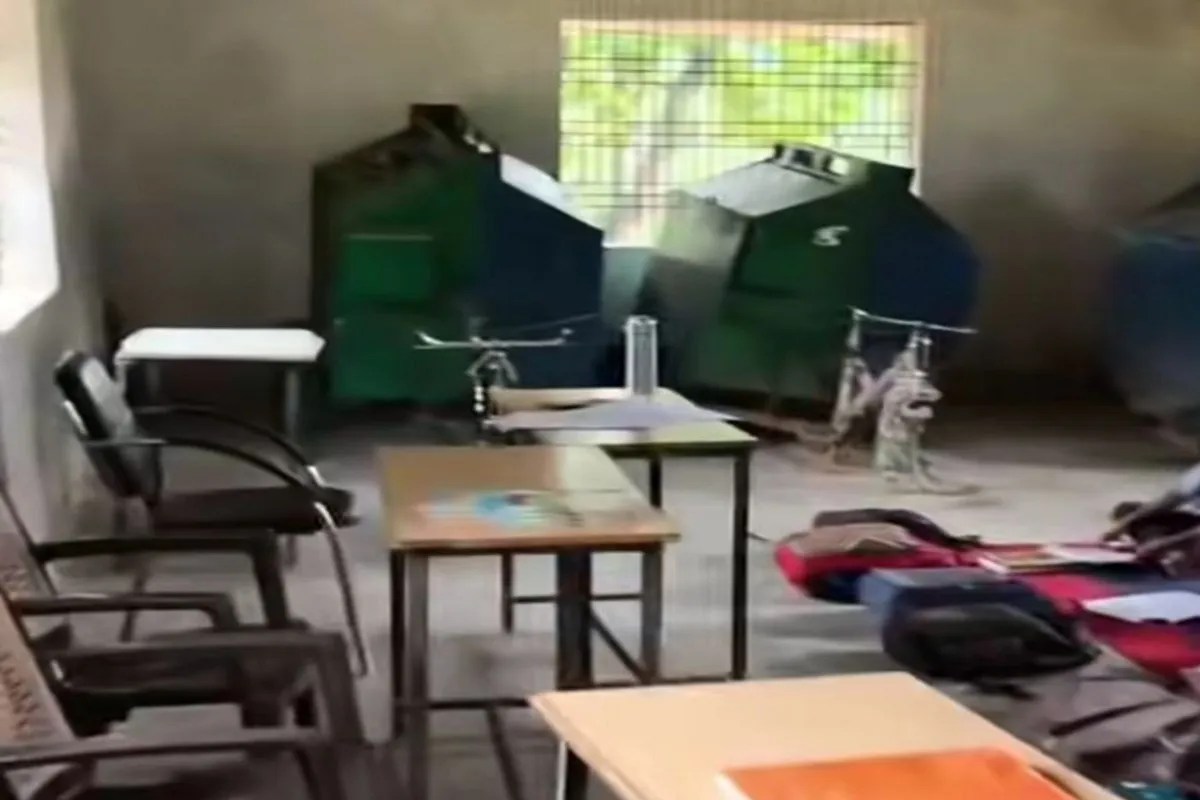 School operated in Garbage dump yard