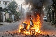 ई स्कूटी में विस्फोट प्रतिकात्मक फोटो (Photo Source: AI Image)