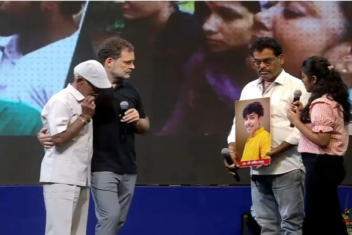 Rahul Gandhi meets Arpit Jaj family
