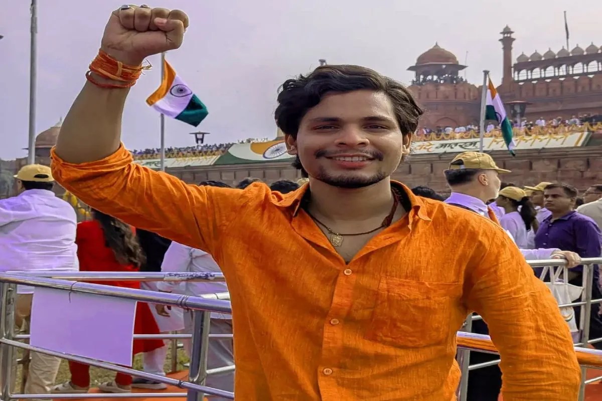 Swatantra Bhardwaj FIR Skull Scrap jantar mantar protest CJP