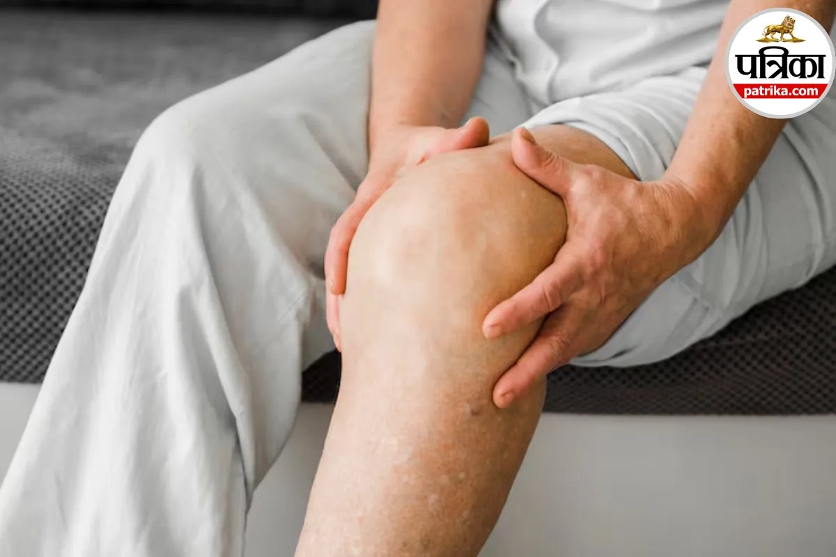 Swollen knee causes and symptoms,Fluid on the knee joint,Knee effusion treatment,