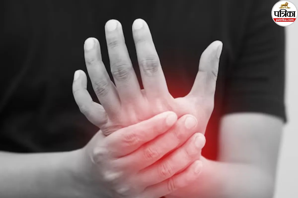 thumb arthritis symptoms,thumb joint pain causes,basal joint arthritis treatment,