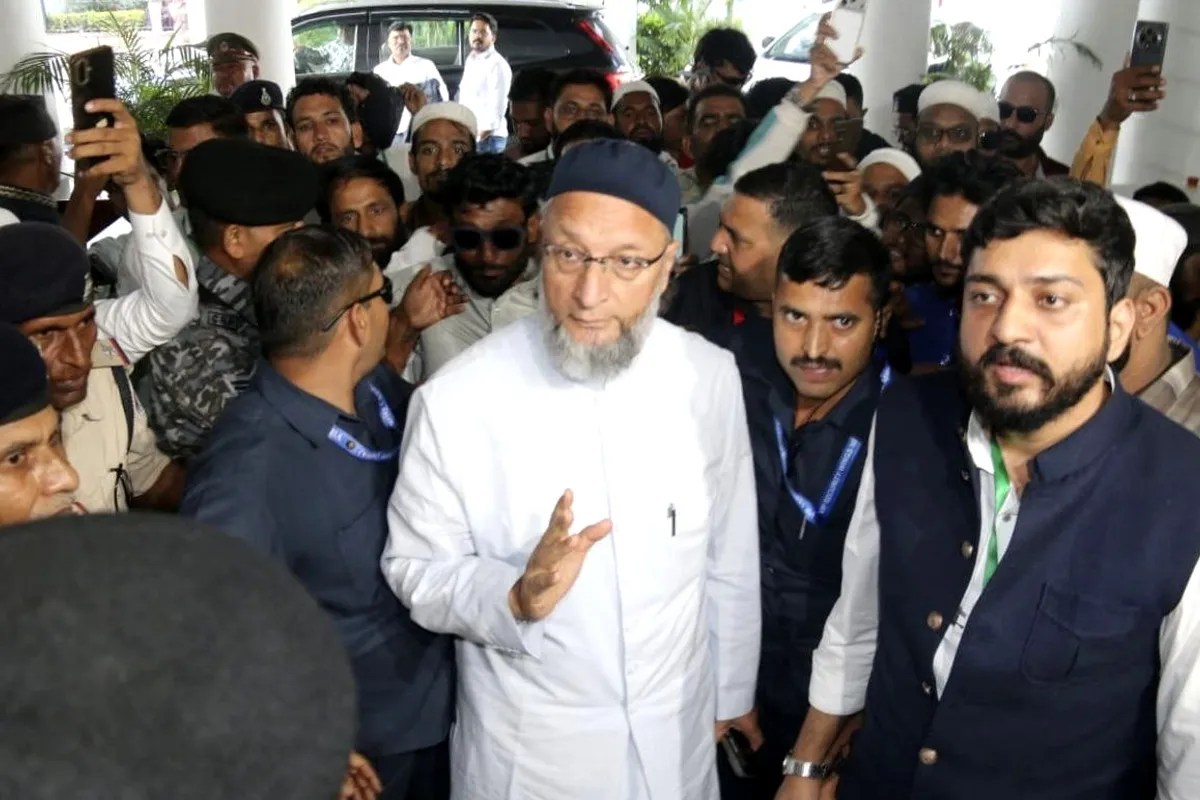Asaduddin Owaisi Arrive Bhopal