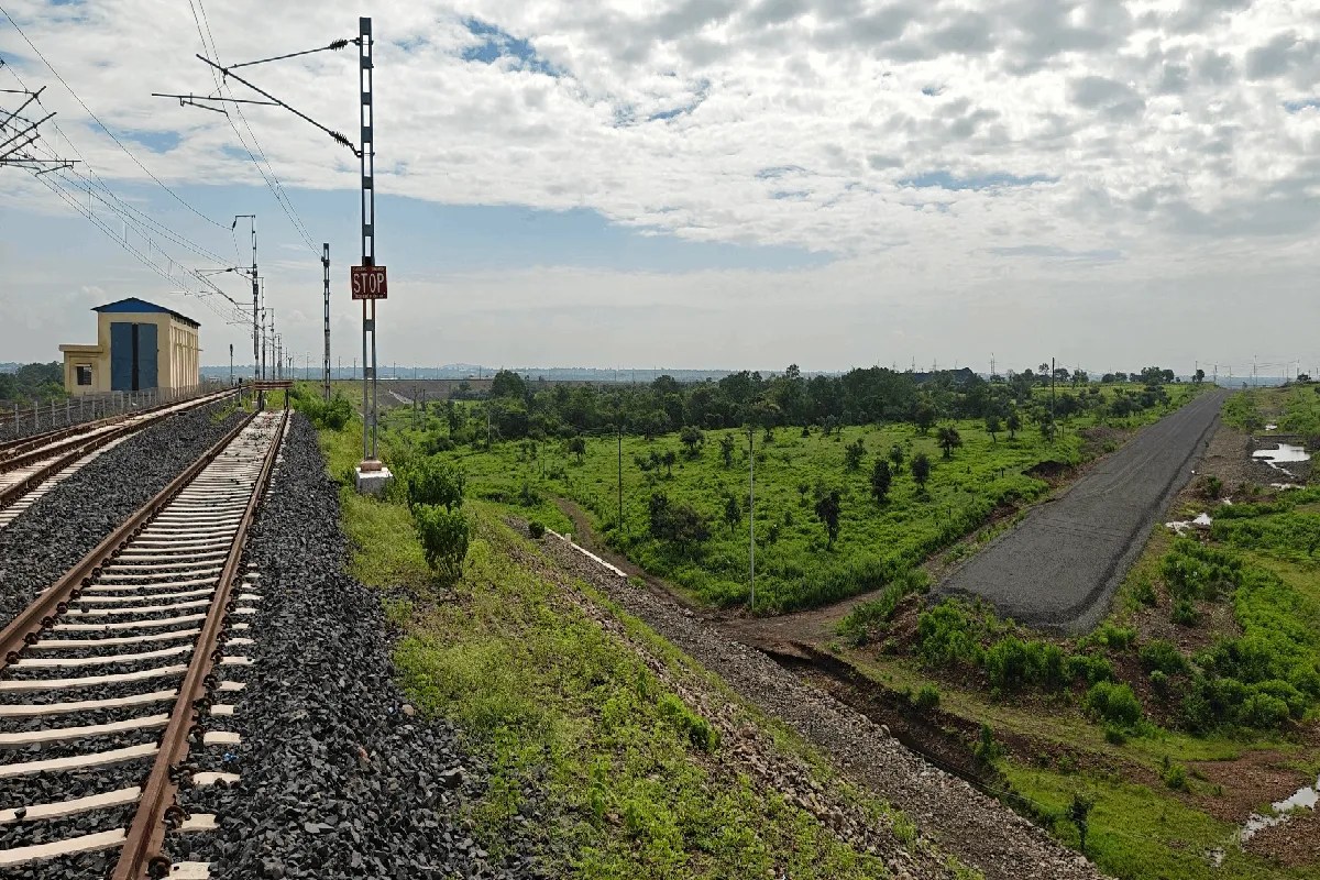 bypass road stuck bhopal-ramganj mandi rail line