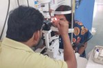 fevikwik enters woman eye