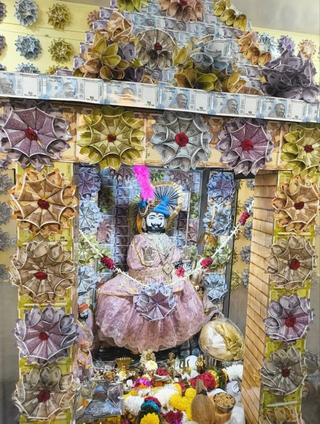 
आस्था और श्रद्धा से सजी बाबा रामदेव की मनमोहक झांकी।