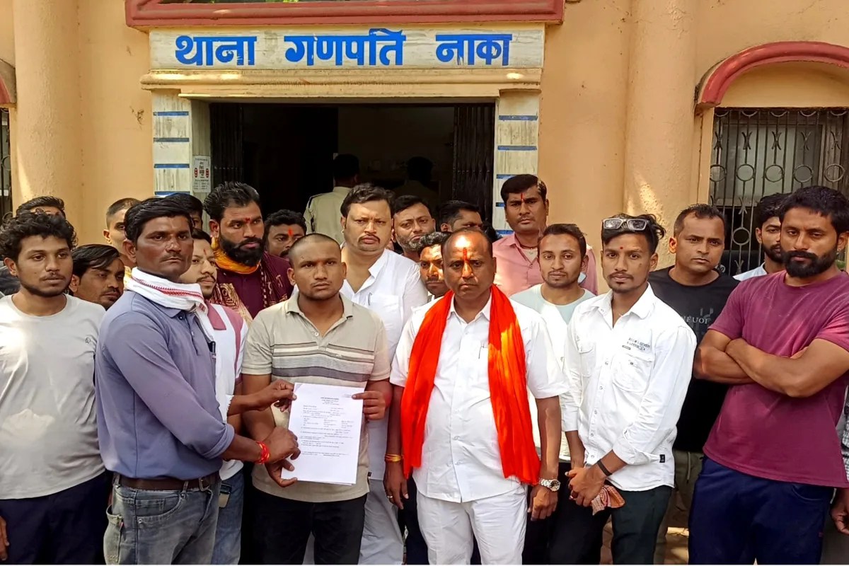 बुरहानपुर में गणेश प्रतिमा पर पथराव का आरोप, हिंदू संगठनों ने दर्ज कराई FIR