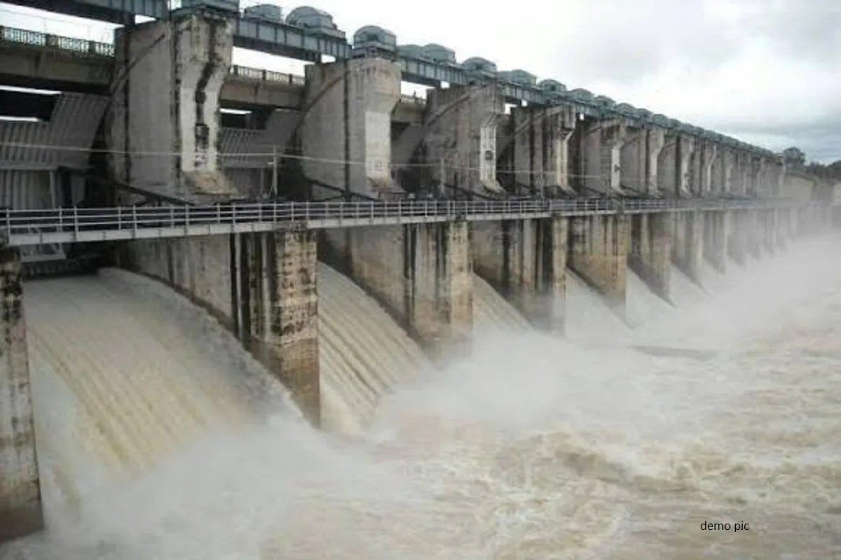 gangrel dam, Flood Warning