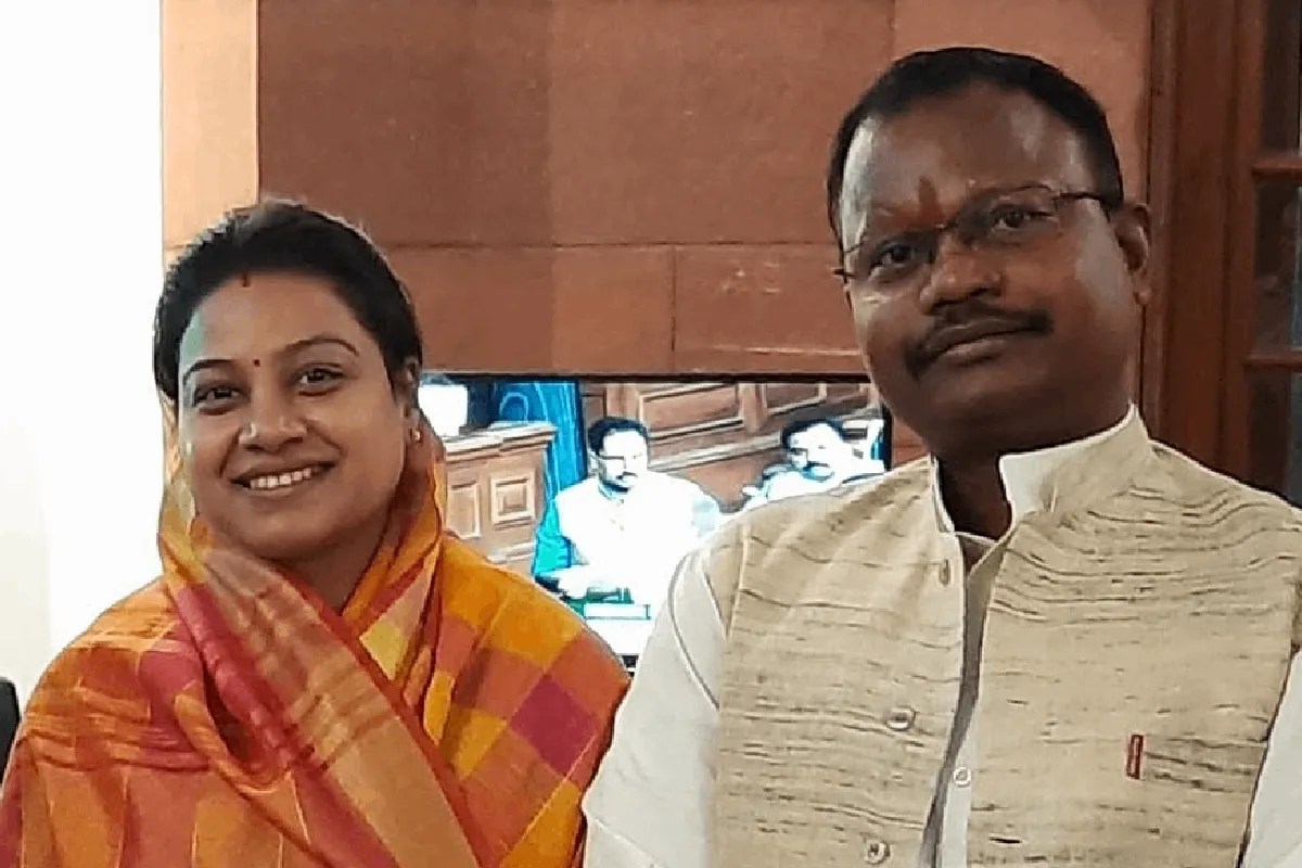 Himadri Singh divorce