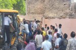 indore sanwer wall collapse