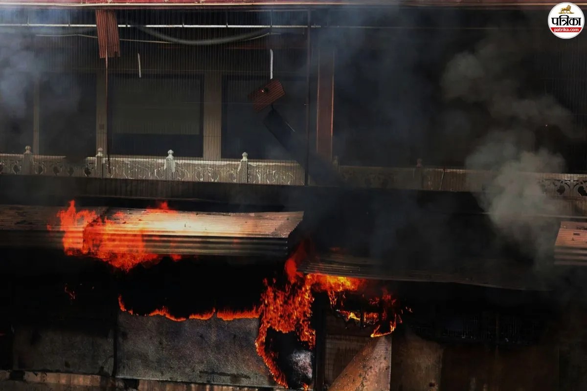 jaipur fire heat from upper shops made lower shop