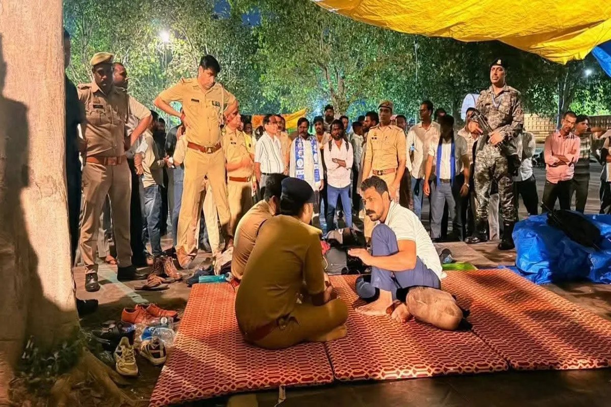सरकार से तत्काल बातचीत की मांग (फोटो सोर्स : Ritesh Singh )