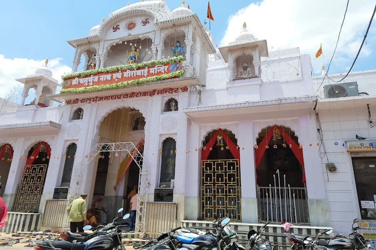 मीरा बाई का मेड़ता सिटी में भव्य मंदिर