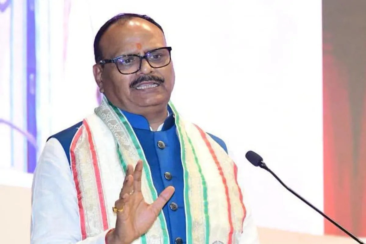 UPSSSC समेत विभिन्न विभागों के अभ्यर्थियों और युवाओं ने डिप्टी सीएम से मुलाकात कर रखीं अपनी मांगें (फोटो सोर्स : Ritesh Singh )