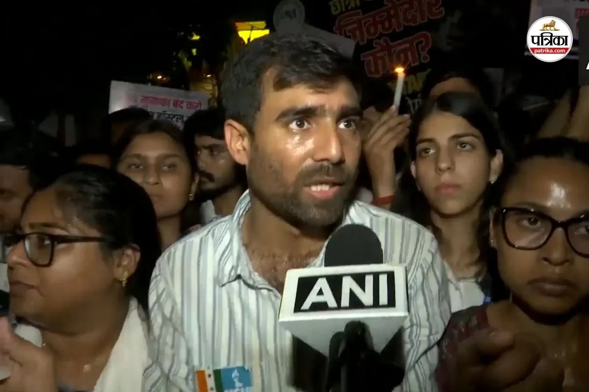 Satya Niketan Building Collapse, NSUI Protest, Delhi University Hostel, Rent Control Act
