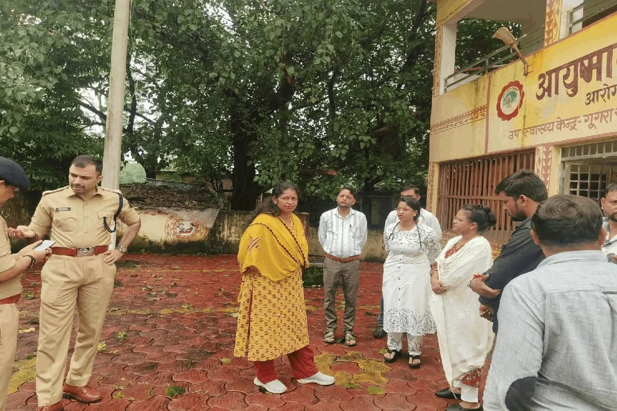 सागर कलेक्टर प्रतिभा पाल पहुंची अस्पताल