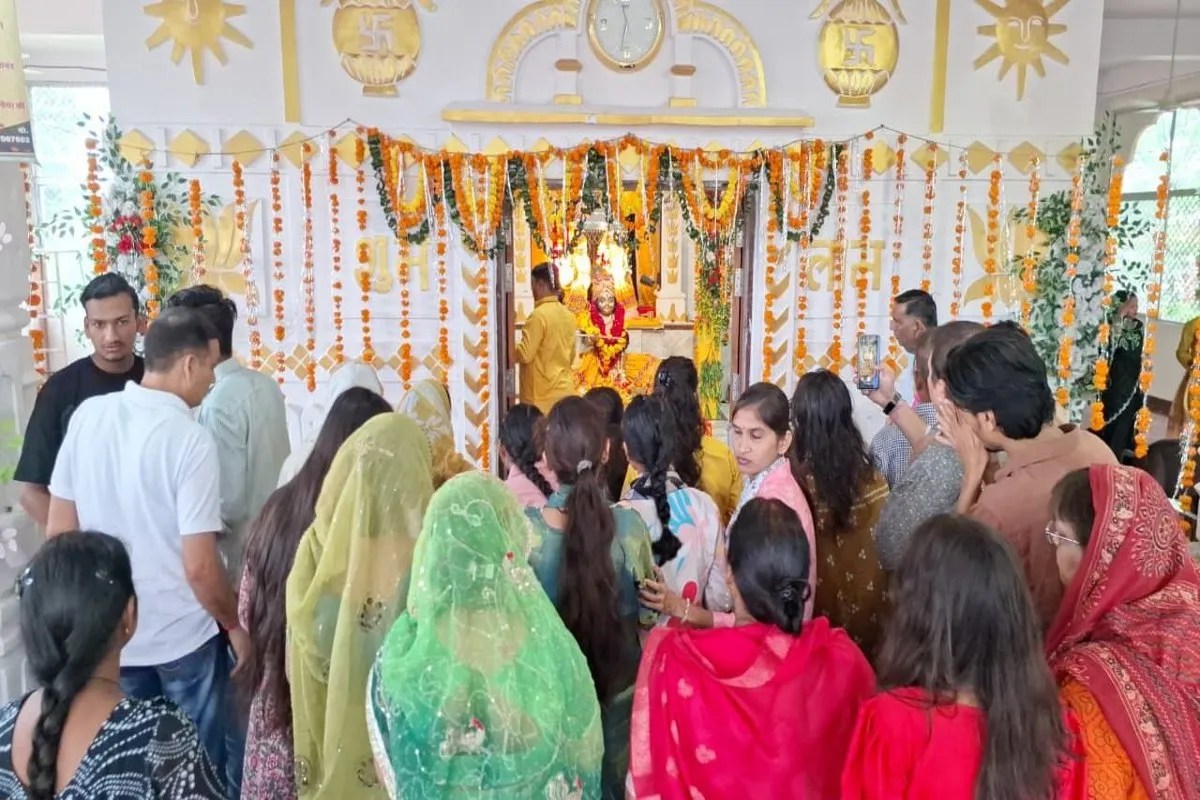 laddu gopal mandir