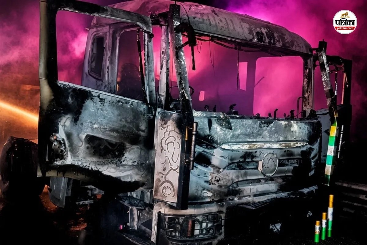 delhi mumbai expressway alwar moving trailer front tyre caught fire