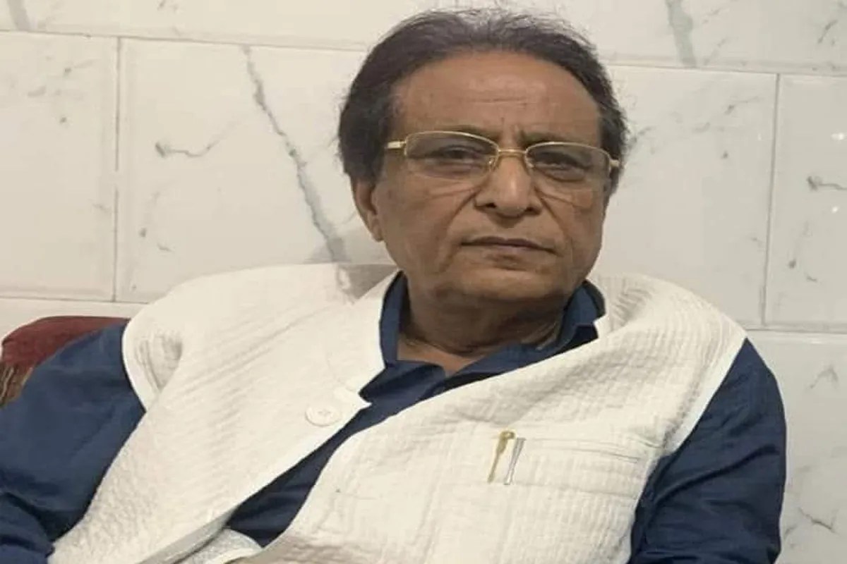 राज्य हज समिति की जमीन बिक्री मामले में विजिलेंस ने सपा नेता आजम खान समेत पांच लोगों के खिलाफ एफआईआर दर्ज की (फोटो सोर्स : लखनऊ पुलिस WhatsApp Group)