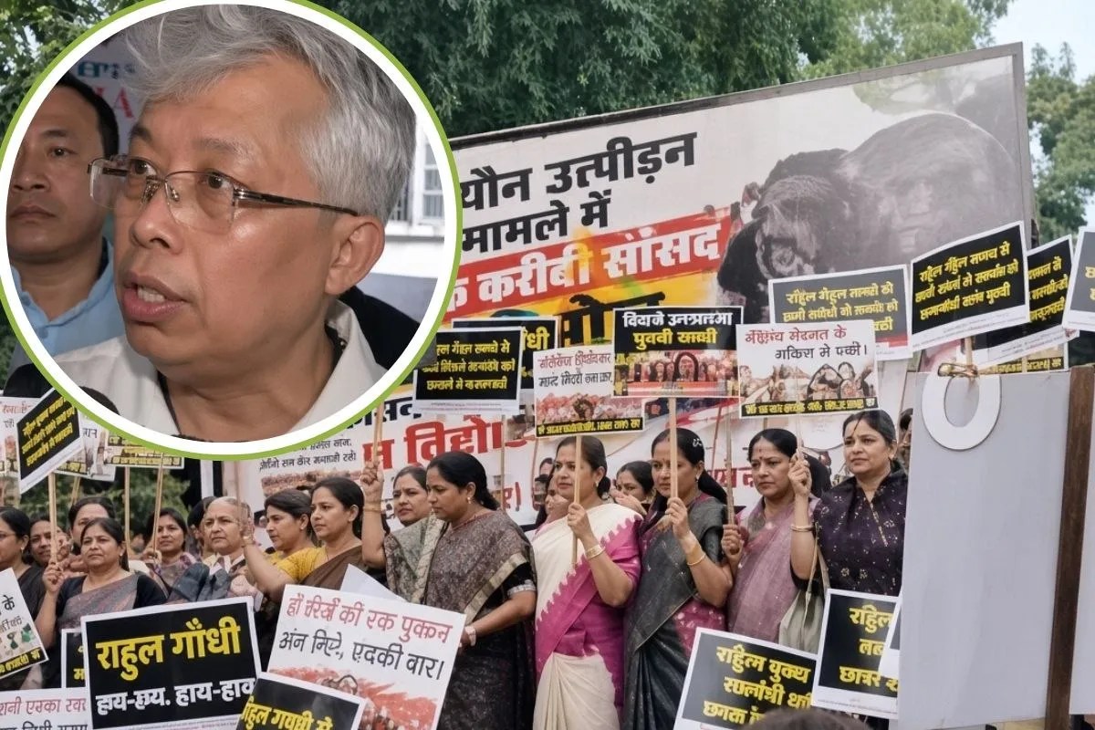 JNU की 11 छात्राओं के आरोपों पर कांग्रेस मुख्यालय के बाहर BJP का प्रदर्शन, राहुल गांधी से पूछा सवाल