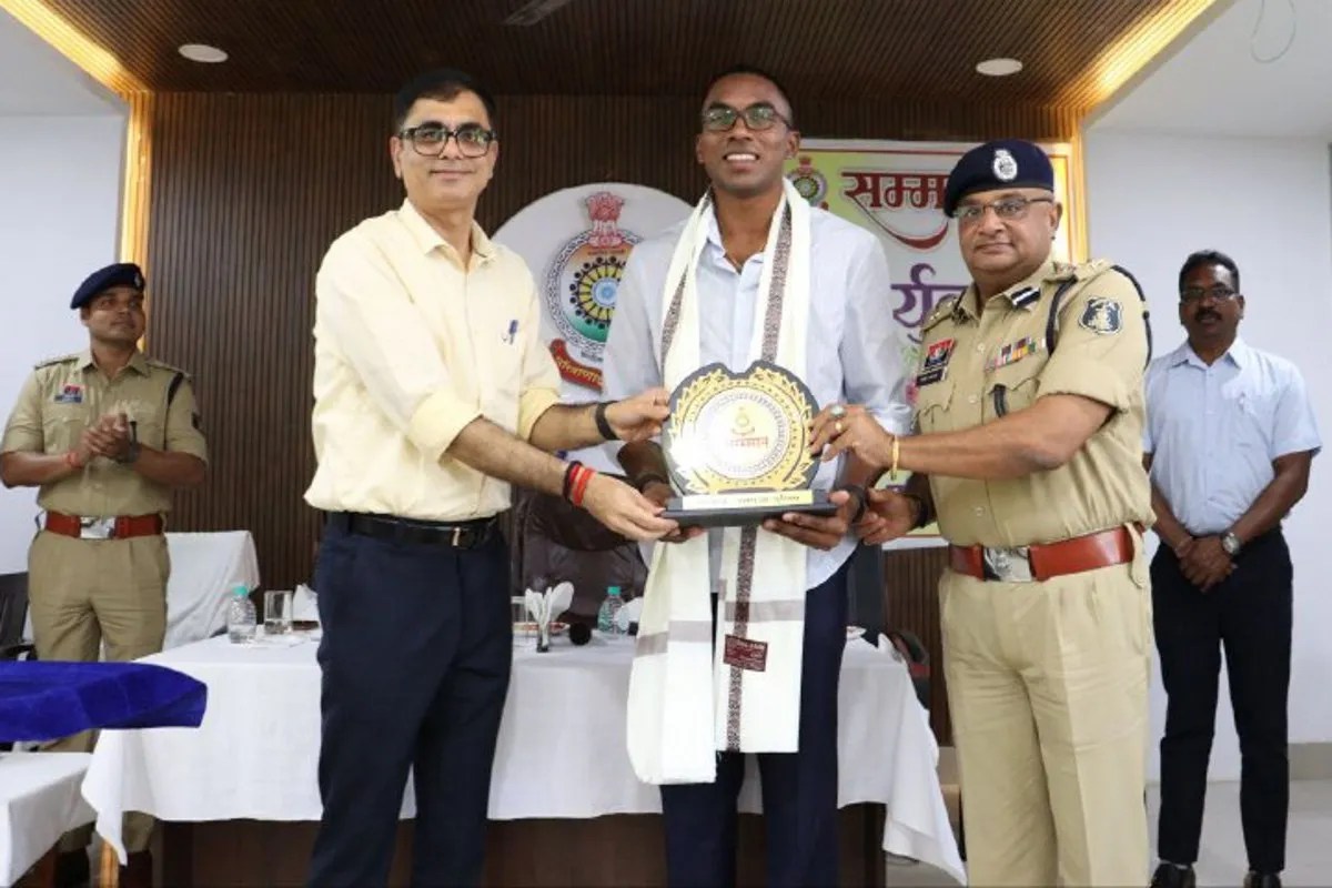 Athlete Animesh Kujur honored by Surguja police