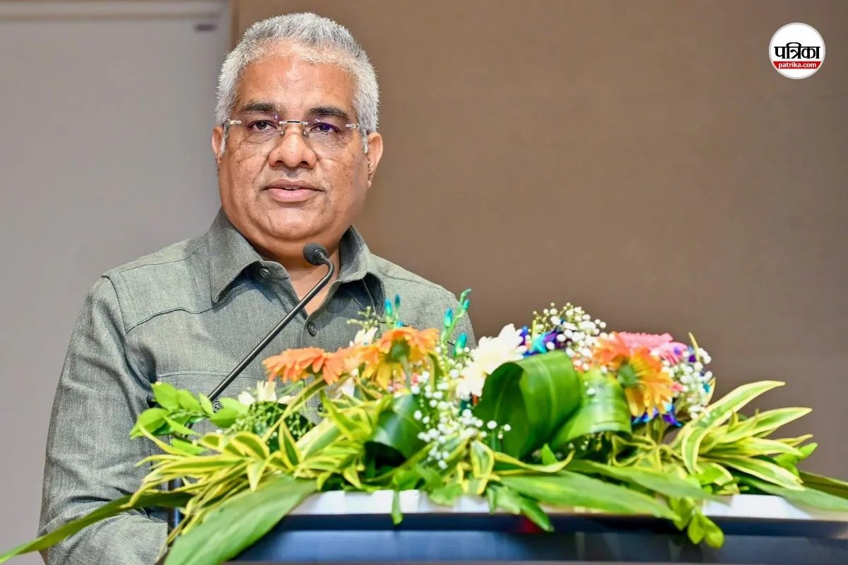 SIR पर केंद्रीय मंत्री भूपेंद्र यादव का बड़ा बयान, बिना सुनवाई के वोटर लिस्ट से नहीं कटेगा किसी का नाम; कांग्रेस पर साधा निशाना