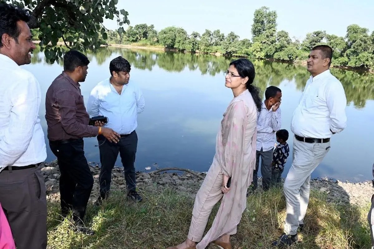 District Panchayat CEO Vaishali Jain ratlam