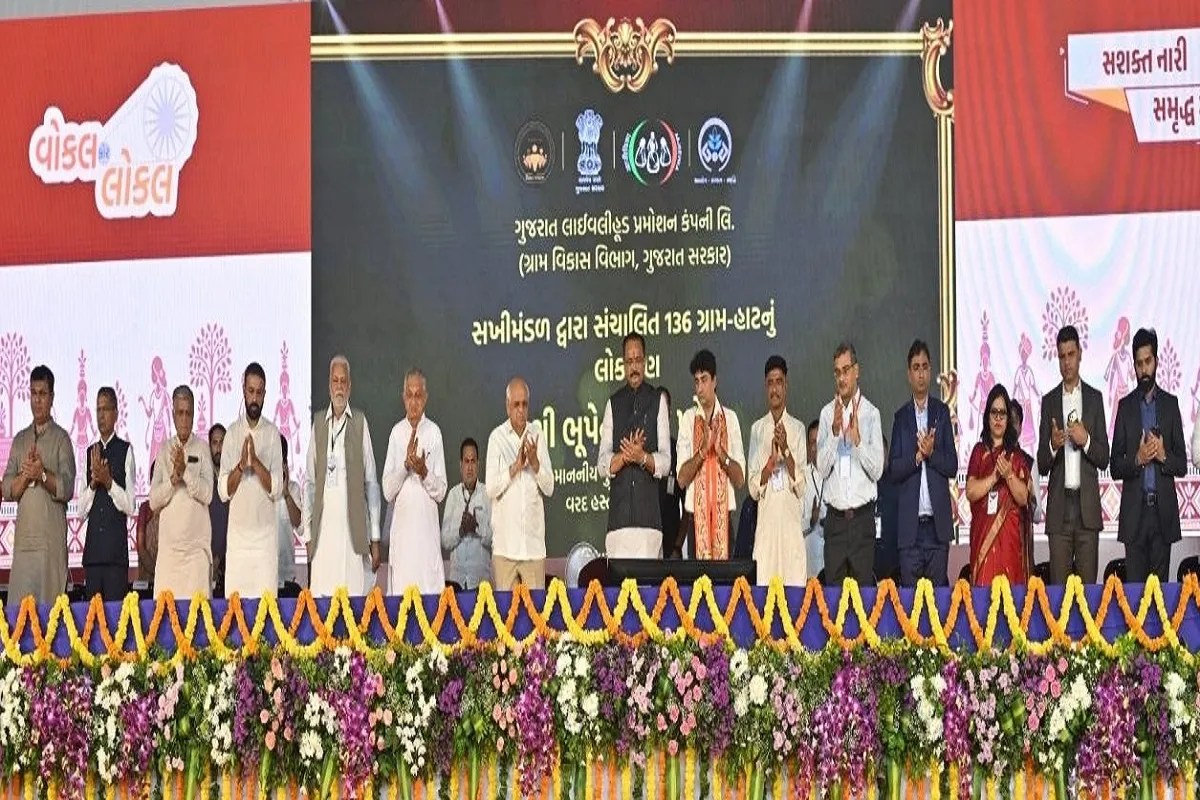 Chief Minister Patel E-Inaugurates 136 'Gram Haats' at Bus Stands Across 27 Districts