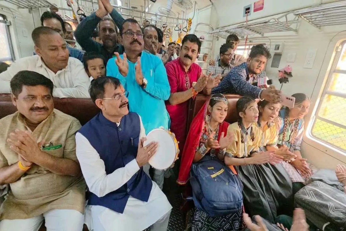 Devendranagar Train Launch