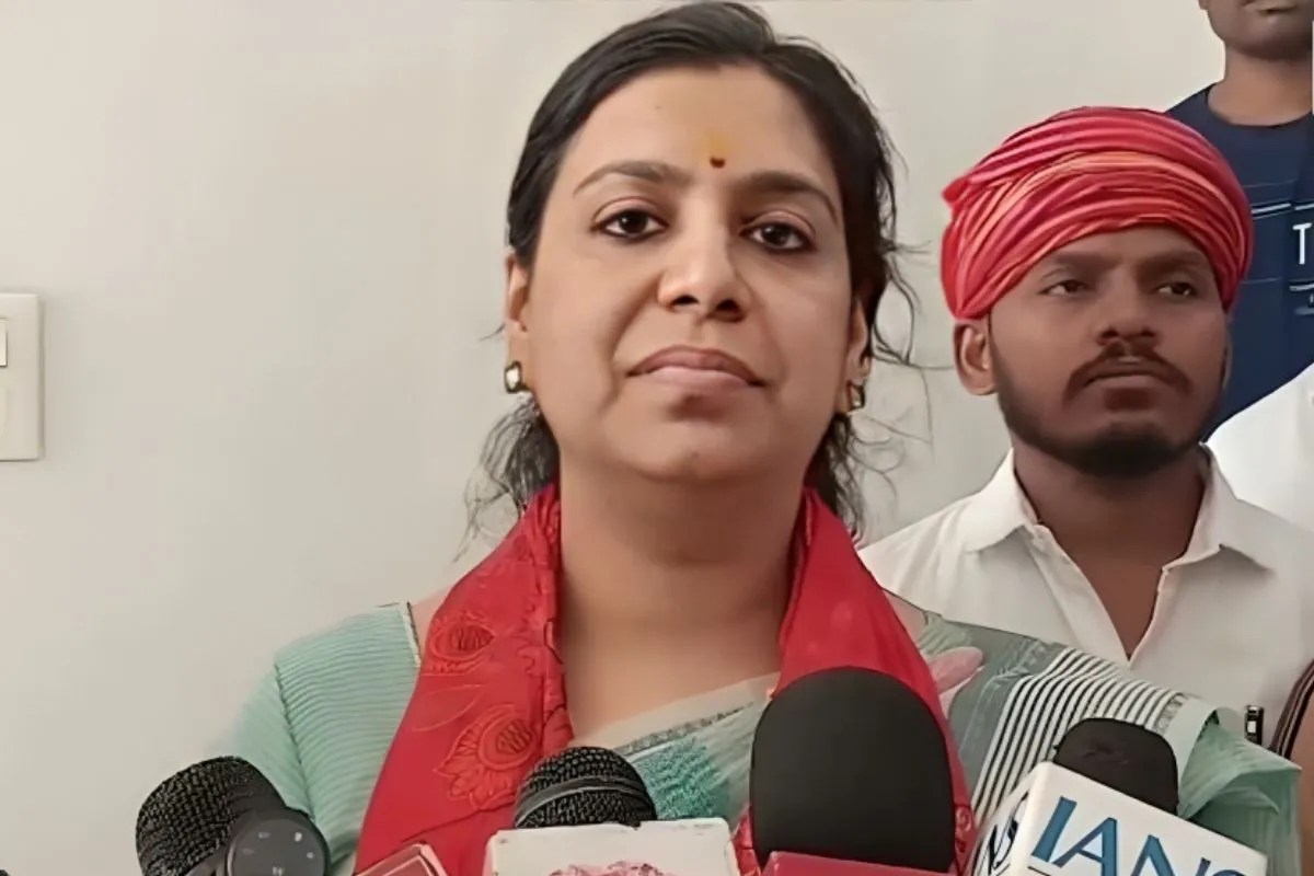 Divya Mittal, Divya Mittal News, Divya Mittal Politics, Former IAS Divya Mittal, UP News