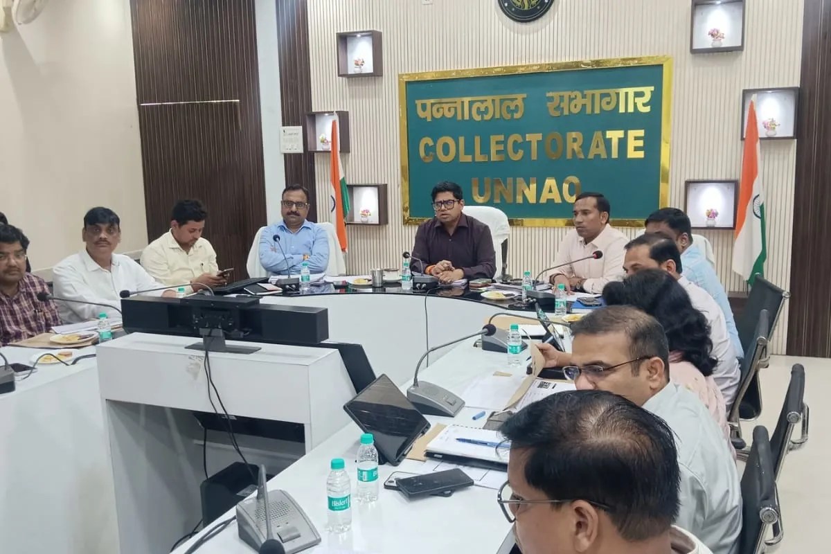जिलाधिकारी उन्नाव, फोटो सोर्स- सूचना विभाग उन्नाव