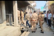 घटनास्थल का जांच करने पहुंची पुलिस, फोटो सोर्स- X वीडियो ग्रैब