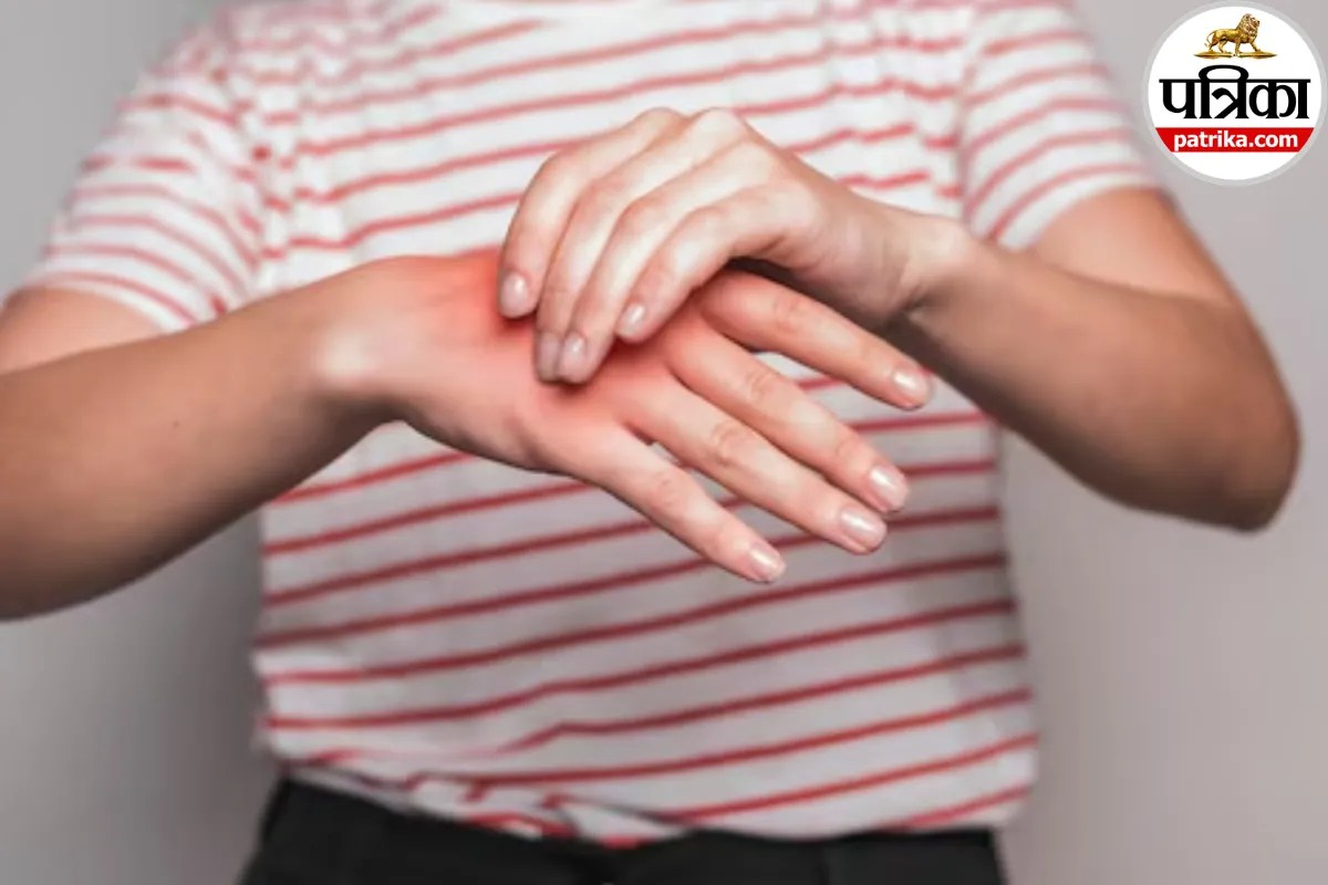 inflammation symptoms and health care to a patient