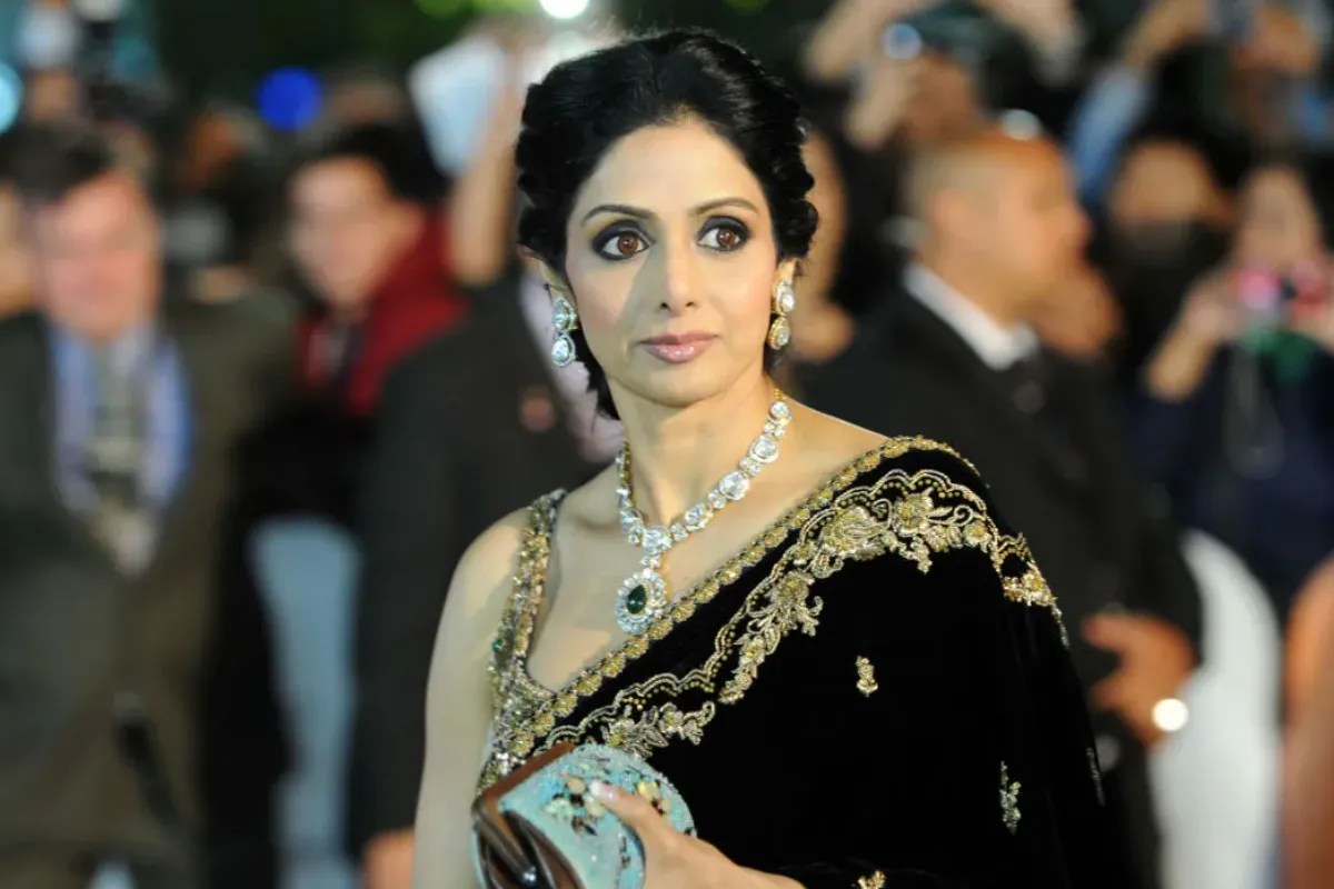 Sridevi Fainted And Fell