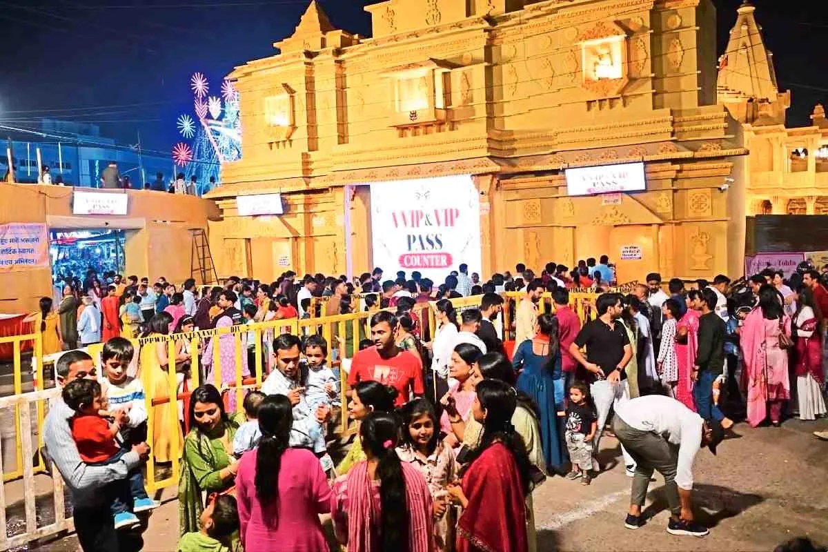 झांकी में भीड़, (Photo Source - Patrika)