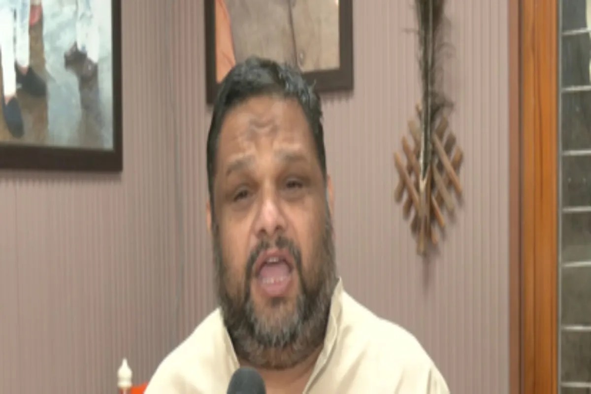 बच्चों के यौन शोषण से जुड़े मामलों में सोशल मीडिया कंपनियों पर प्रियंक कानूनगो का हमला, बोले- देश से कर रही हैं छल