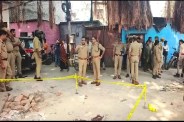 निहत्थे सिपाही कार्तिक सिंह की दिलेरी, दौड़ा कर आरोपी ऋषभ शुक्ला को पकड़ा (फोटो सोर्स : Ritesh Singh )
