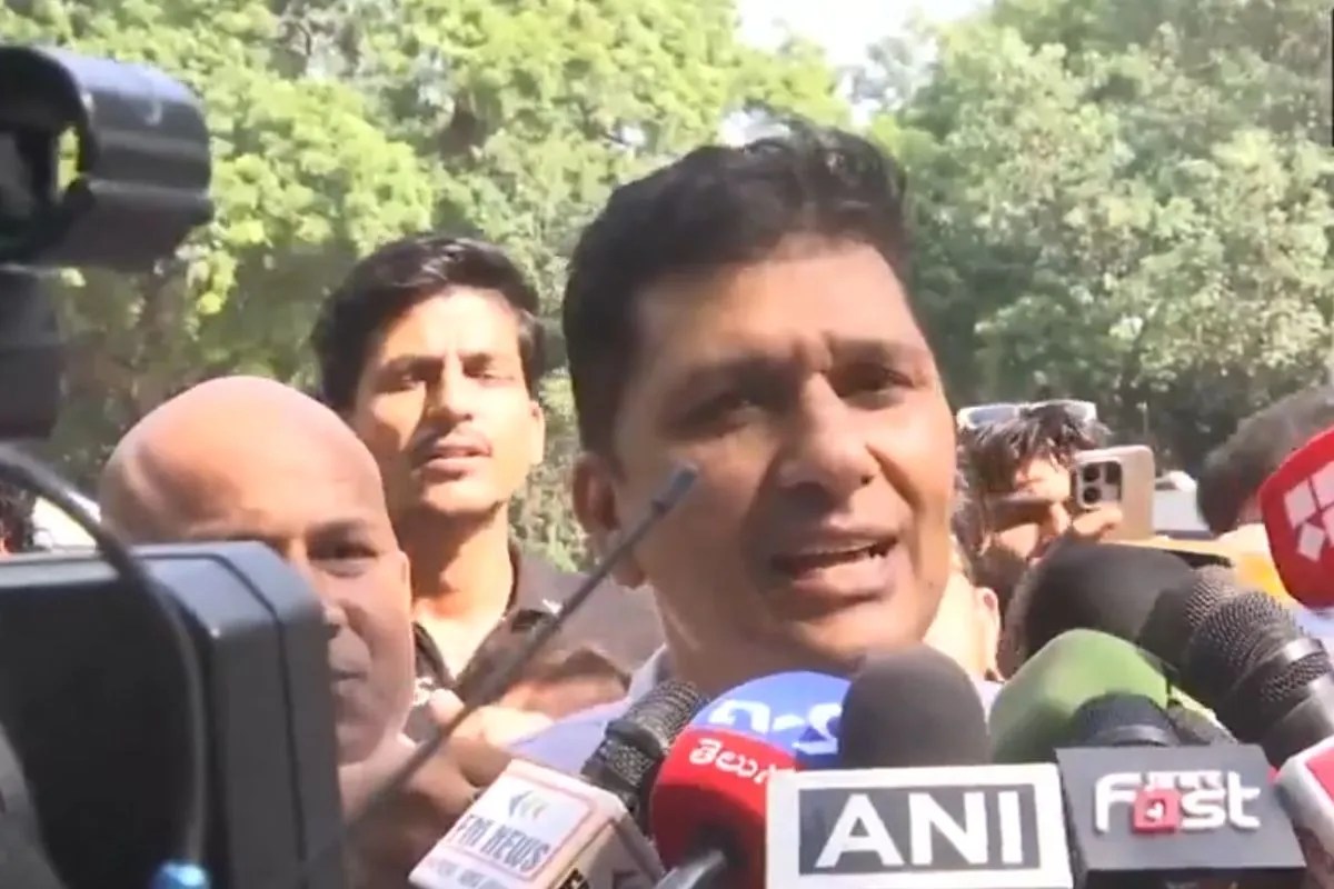 दिल्ली: जंतर-मंतर पर प्रदर्शन करने पहुंचे सौरभ भारद्वाज हिरासत में, बोले- छह दिन पहले मांगी थी अनुमति, फिर क्यों रोका जा रहा?