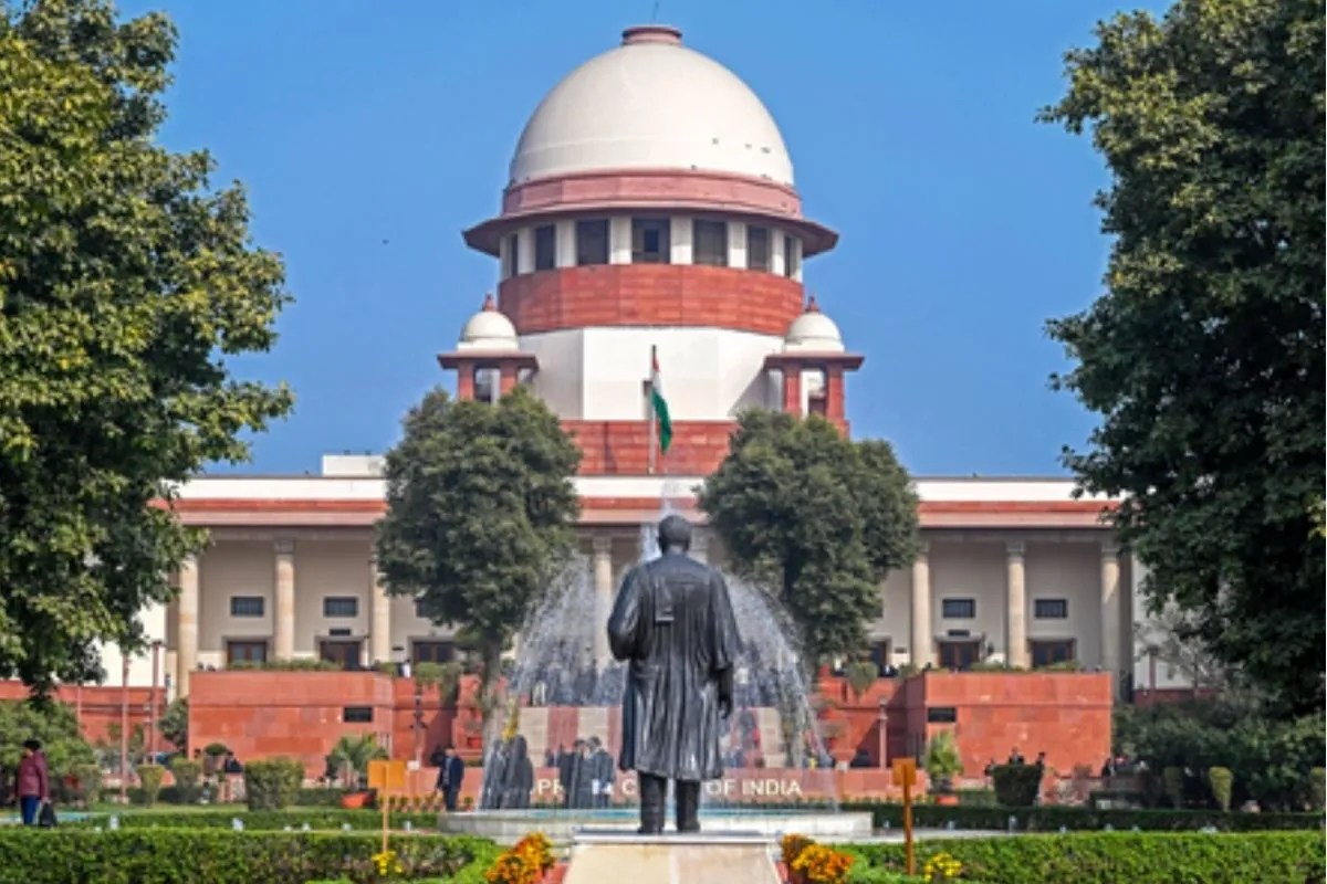 2026 की लिस्ट में नाम, फिर भी नया फॉर्म? सुप्रीम कोर्ट के सवाल से चुनाव आयोग में हलचल