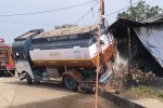 Petrol-diesel tanker reached in hotel lit furnace