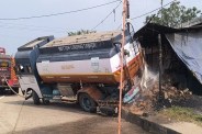 Petrol-diesel tanker reached in hotel lit furnace