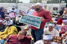 68500 शिक्षक भर्ती में आरक्षण विसंगति पर अभ्यर्थियों का हल्लाबोल, शिक्षा मंत्री आवास पर बजाई सीटी (फोटो सोर्स : Ritesh Singh )