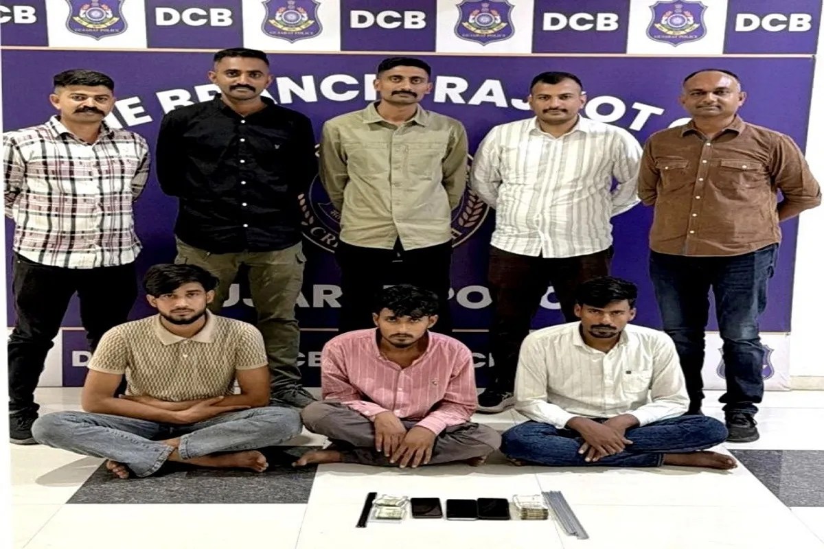Three members of ATM cash-theft gang arrested