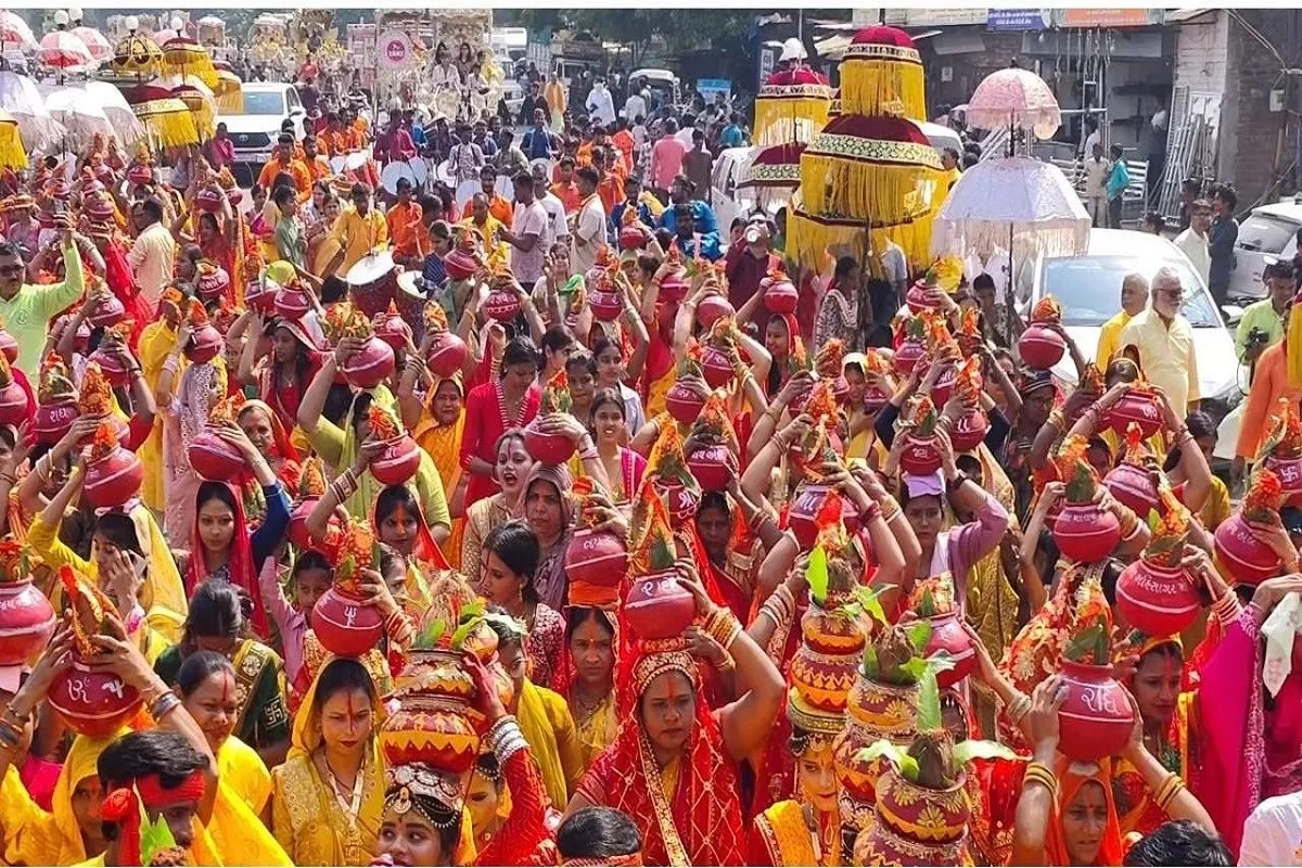 Durga Puja Festival Begins: 'Kalash' and Cultural Procession Taken Out