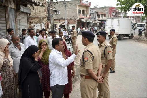 amroha elderly man death protest umarpur crossing