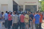 croud after accident