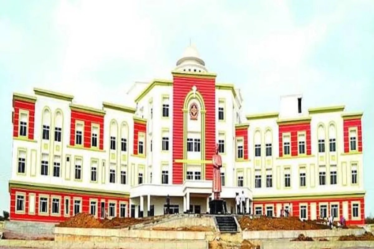 CSVTU Students
